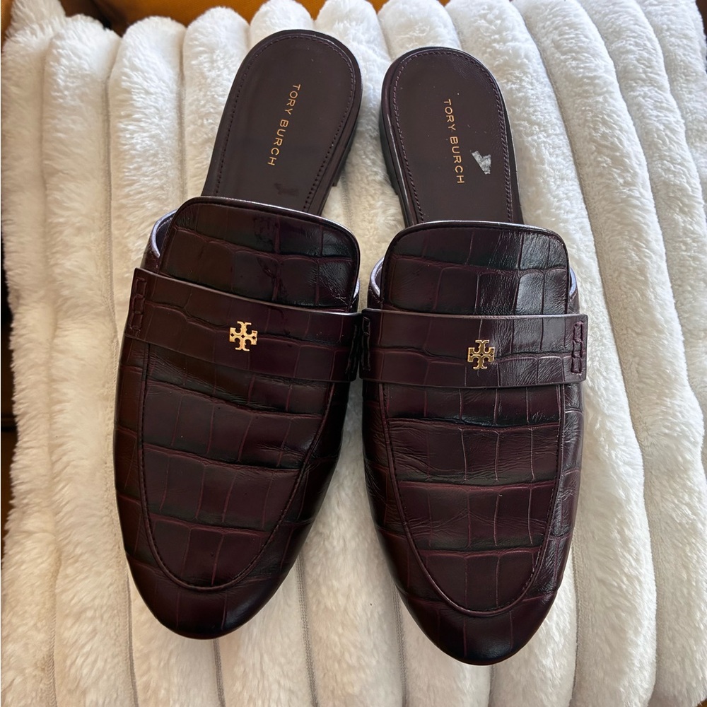 Tory Burch Dark Burgundy Croc-Embossed woman’s Loafers